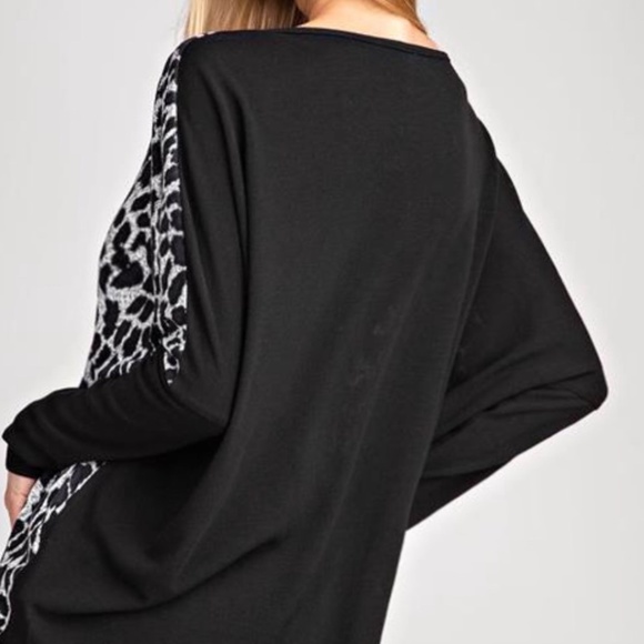 *NEW* ANIMAL PRINT ROUND NECK KINT TOP - Picture 3 of 5